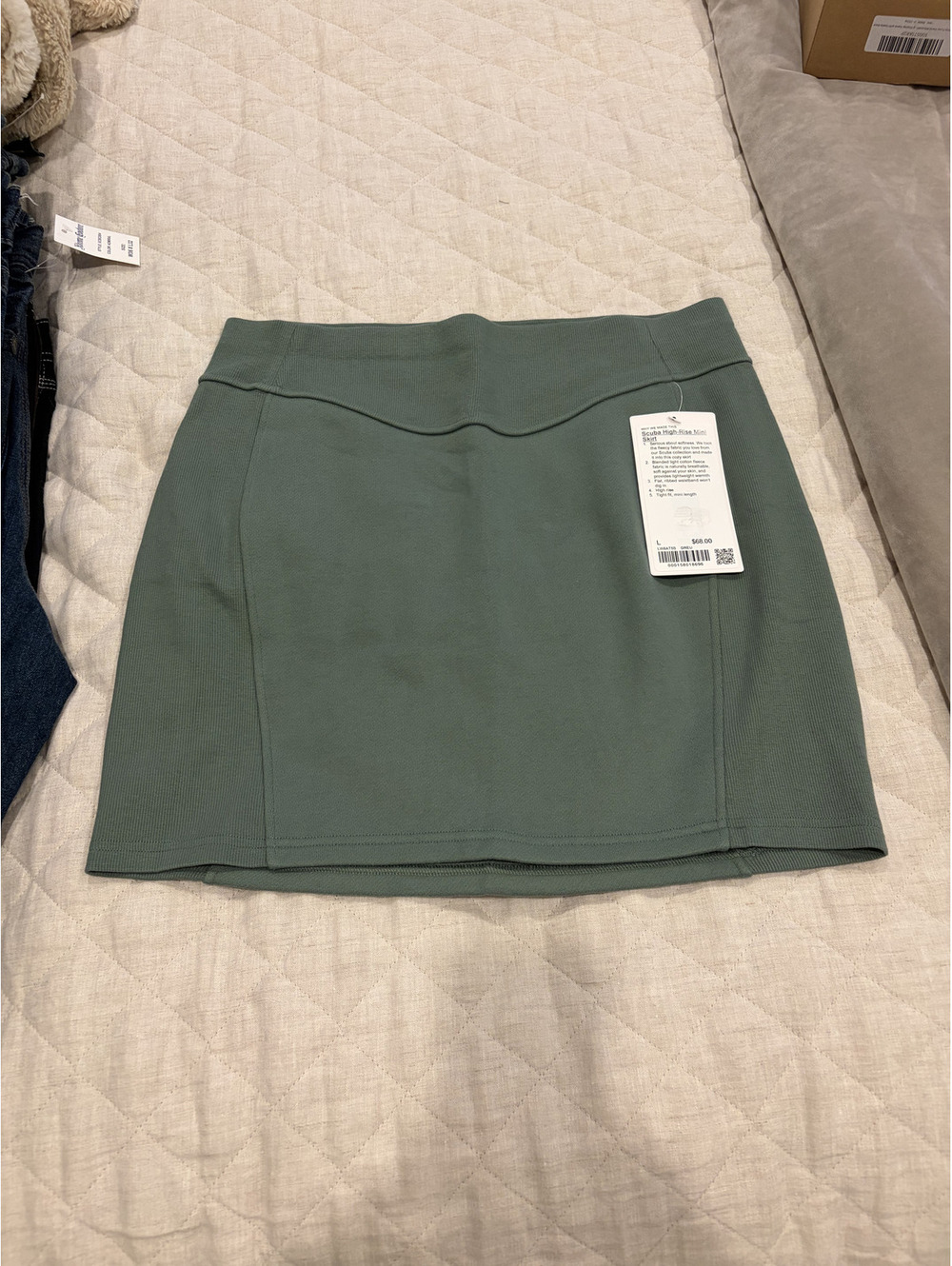 NWT Lululemon Scuba High-Rise Mini Skirt size L